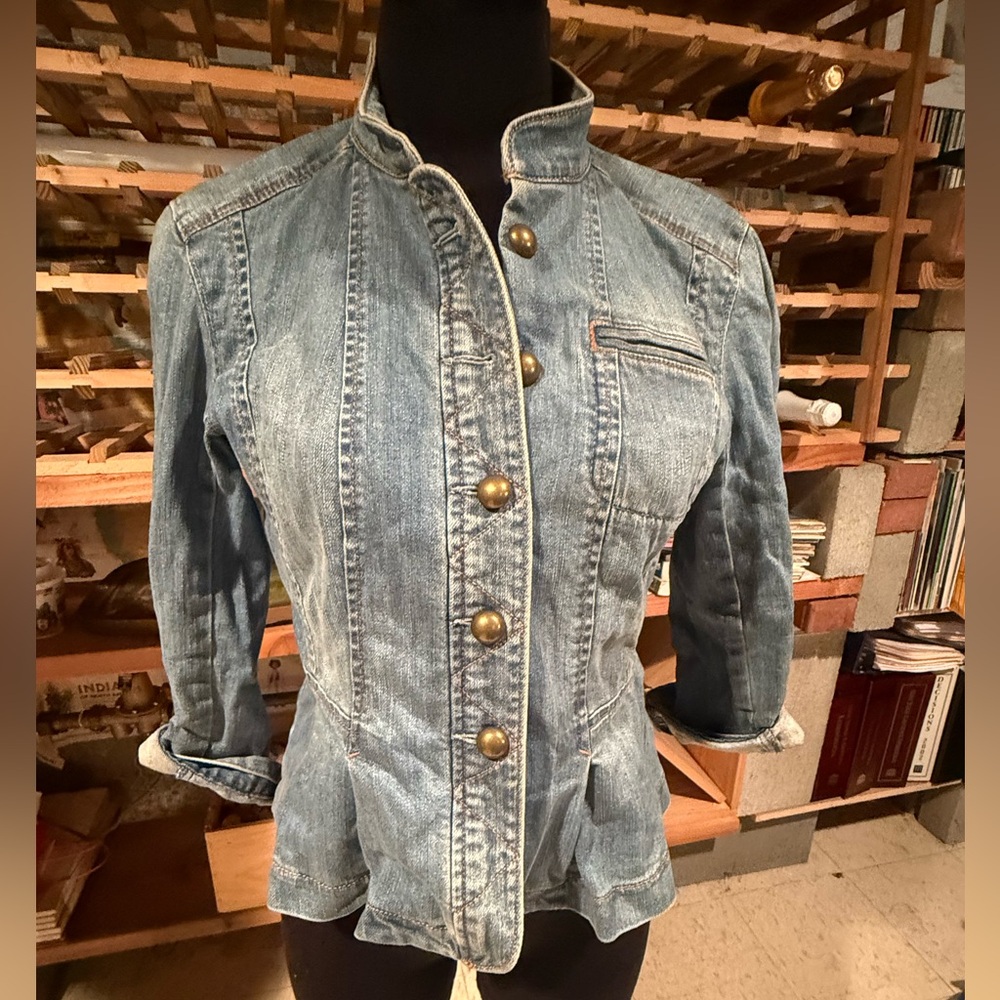 Ann Taylor LOFT Denim Jacket Military Style Brass Buttons Peplum Blue Sz 0